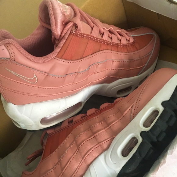 PINK WMNS NIKE AIR MAX 95 - Picture 1 of 11